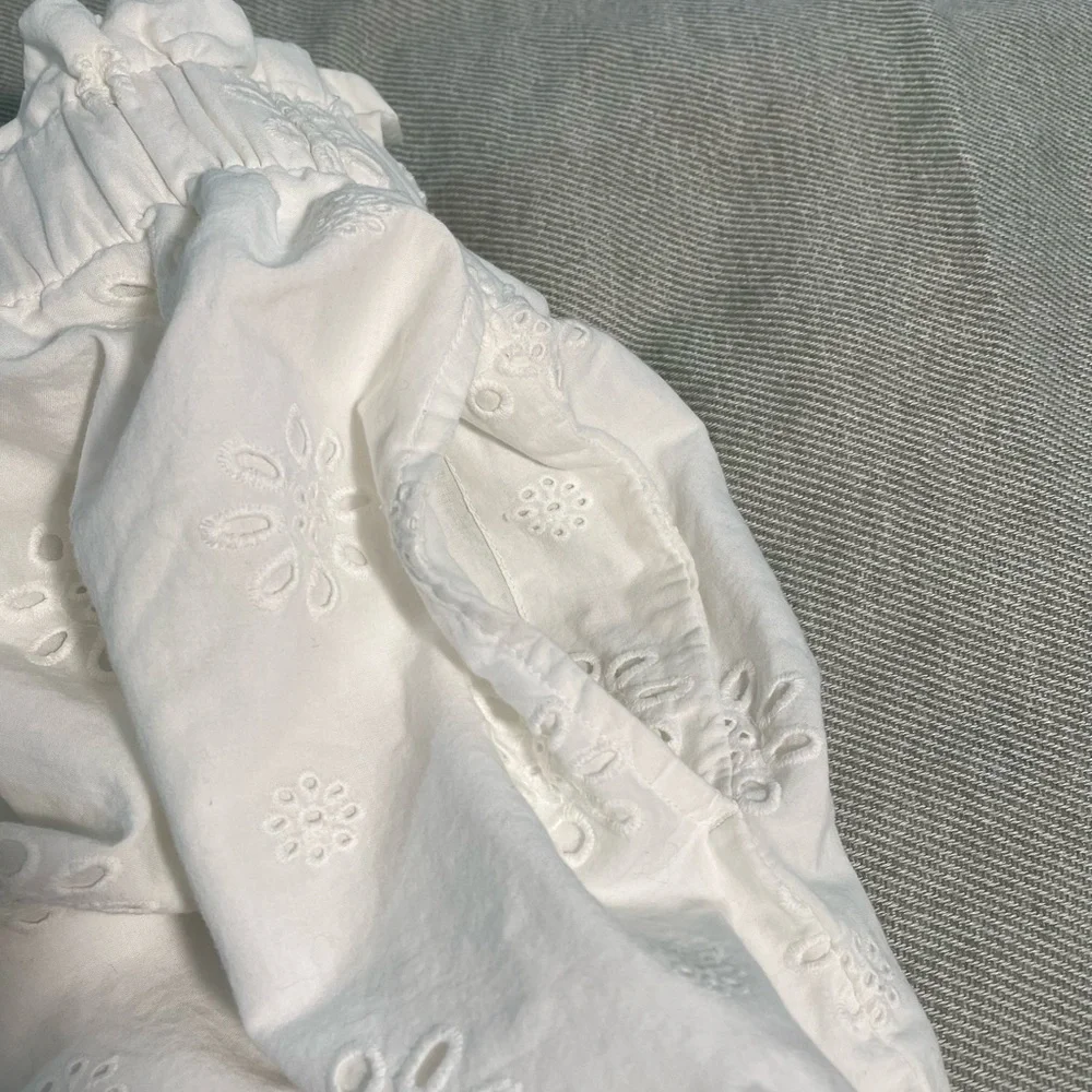 Universal Thread White Eyelet A-Line Skirt - Picture 7 of 8